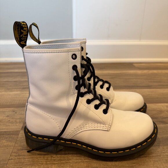 Dr. Marten White Combat Boots 1460 Combat AirWair White Leather sz 8 - Picture 6 of 7